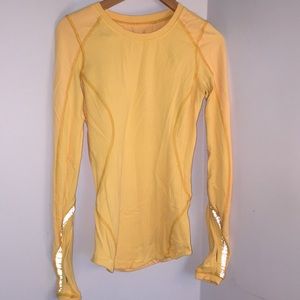 Lululemon long sleeve athletic tee